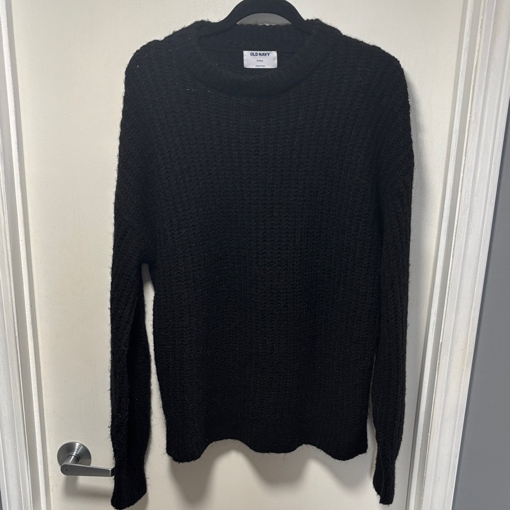 Old Navy Women's Black Crewneck Sweater size Medium Tall